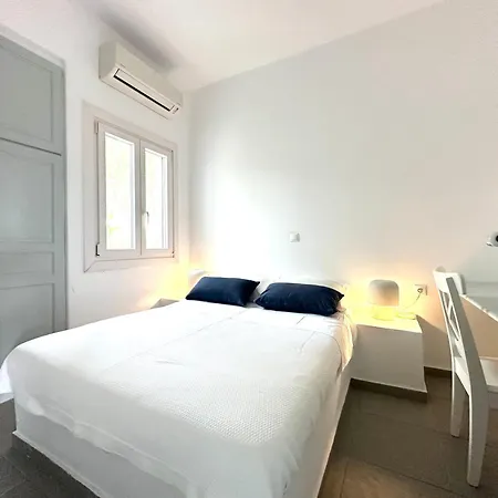 Spiti Paralia Livadi (Serifos)